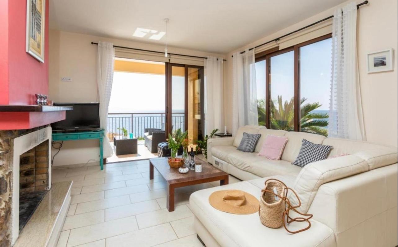 Sunset View Mermaid Villa Pomos Extérieur photo