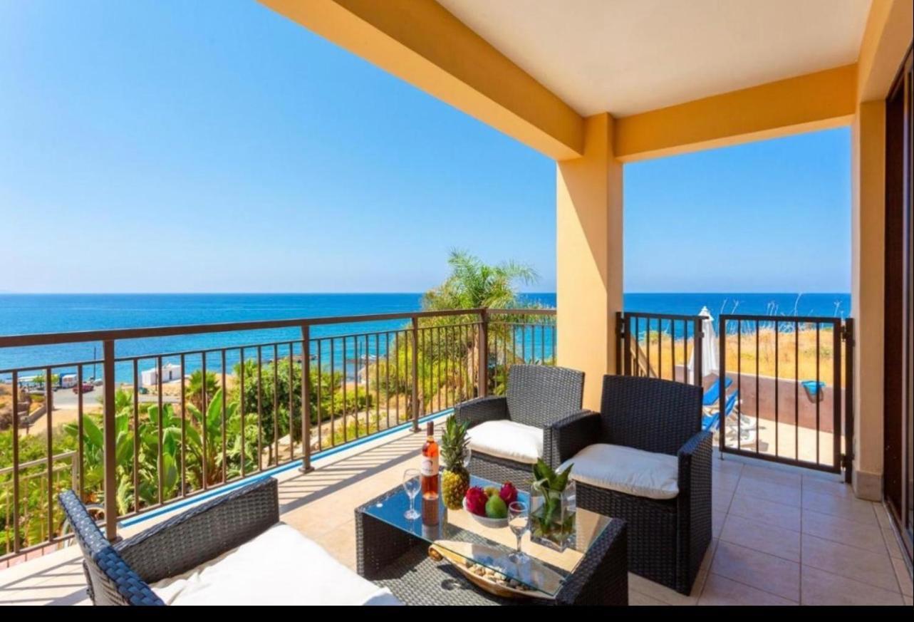 Sunset View Mermaid Villa Pomos Extérieur photo