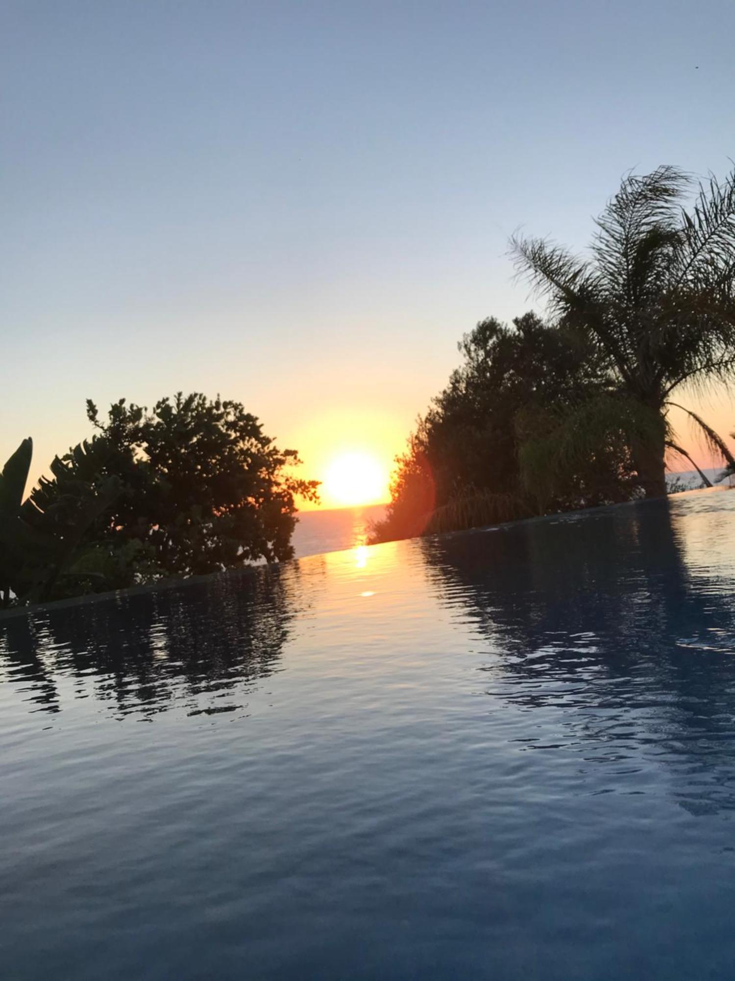 Sunset View Mermaid Villa Pomos Extérieur photo