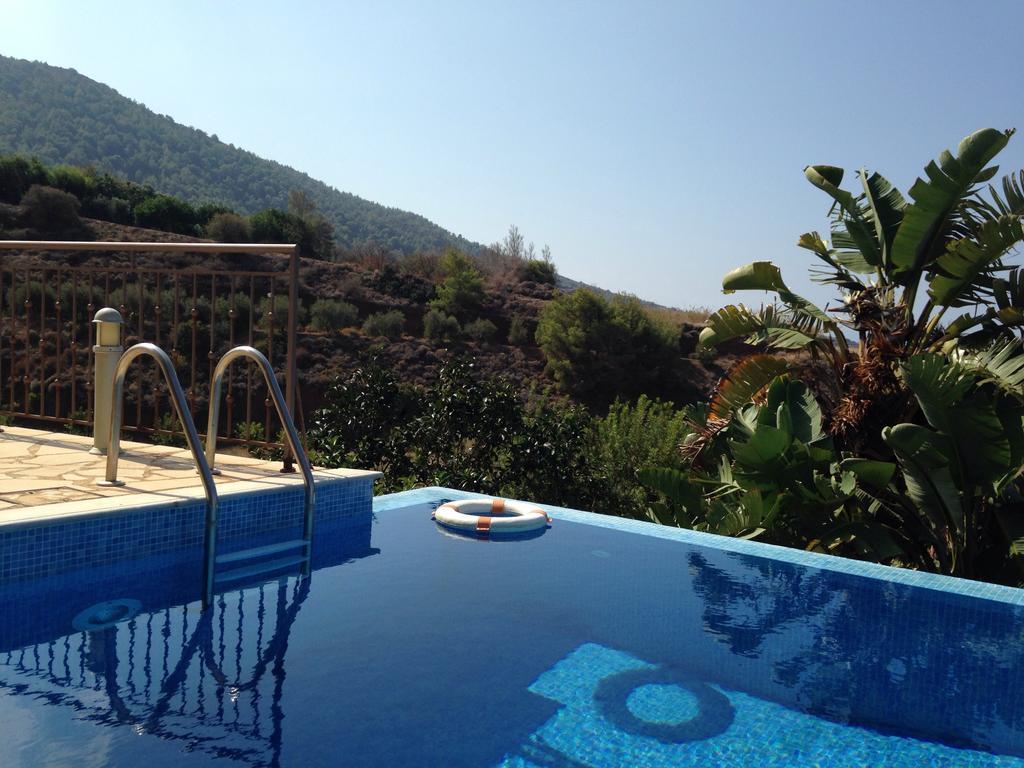 Sunset View Mermaid Villa Pomos Extérieur photo